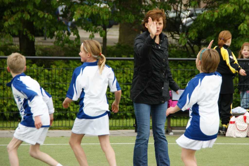 Korfbal E2  8 mei 2010 -21.JPG